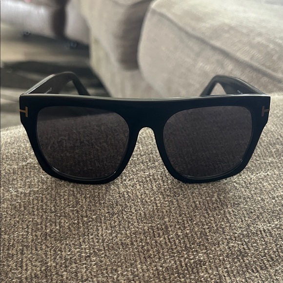Tom Ford sunglasses - Picture 1 of 5